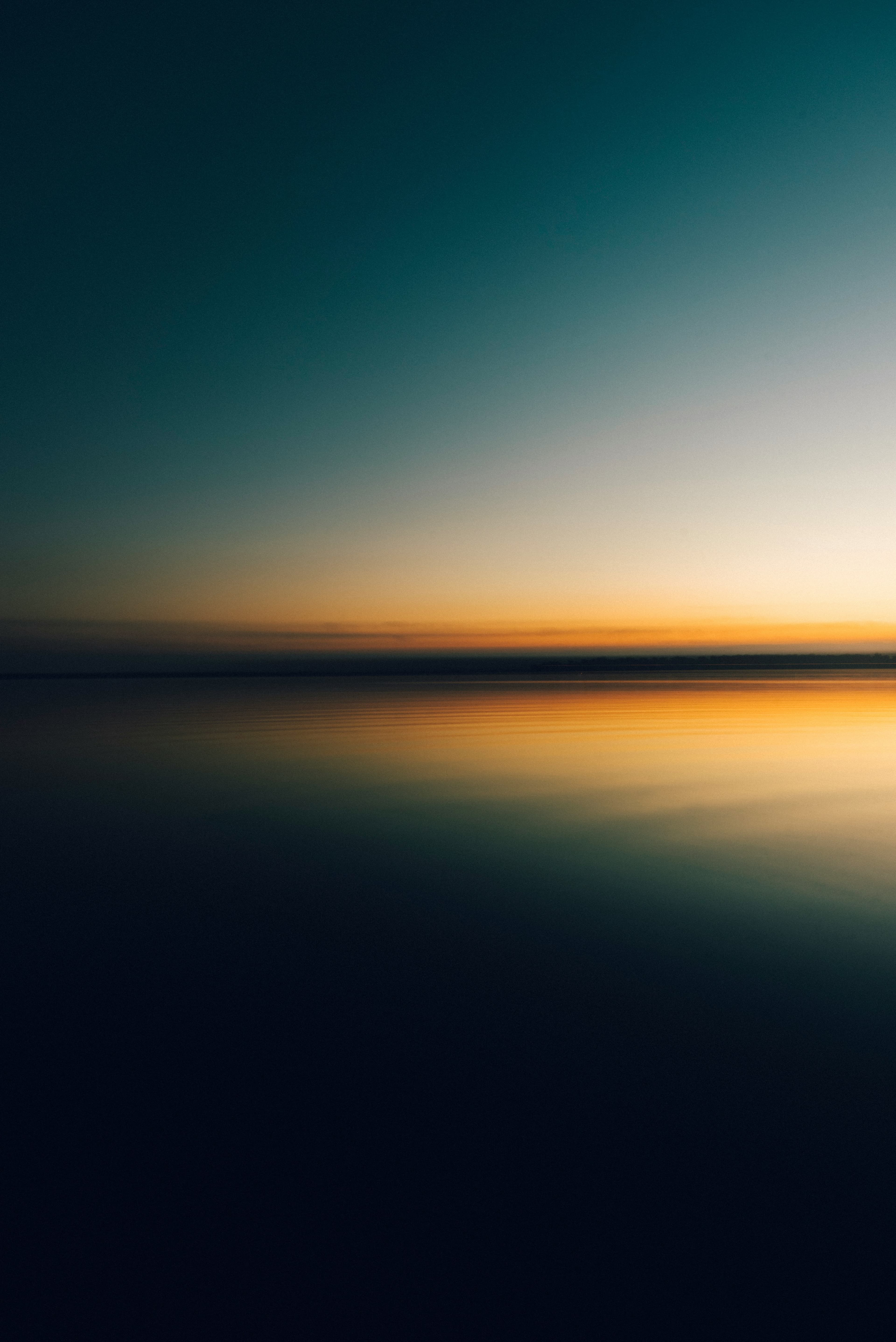 AI Movie Companion vs. Traditional Reviews: Which is Better?